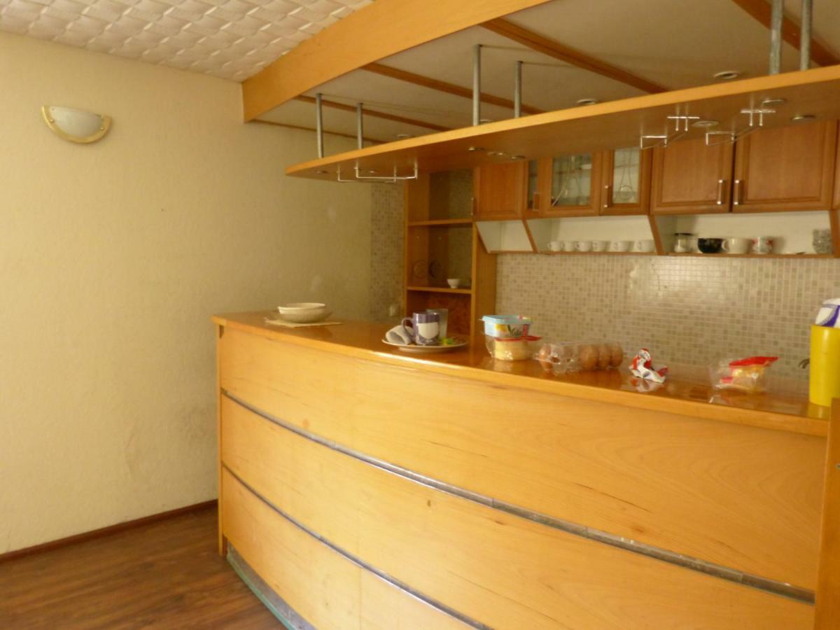 Viva Pirita Hostel Tallinn Buitenkant foto
